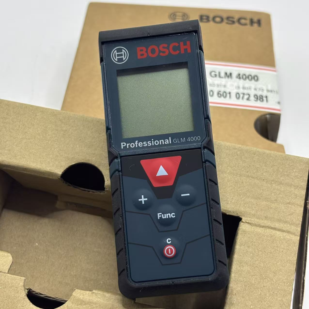 Test Instruments - BOSCH GLM 4000 Medidor de Distância